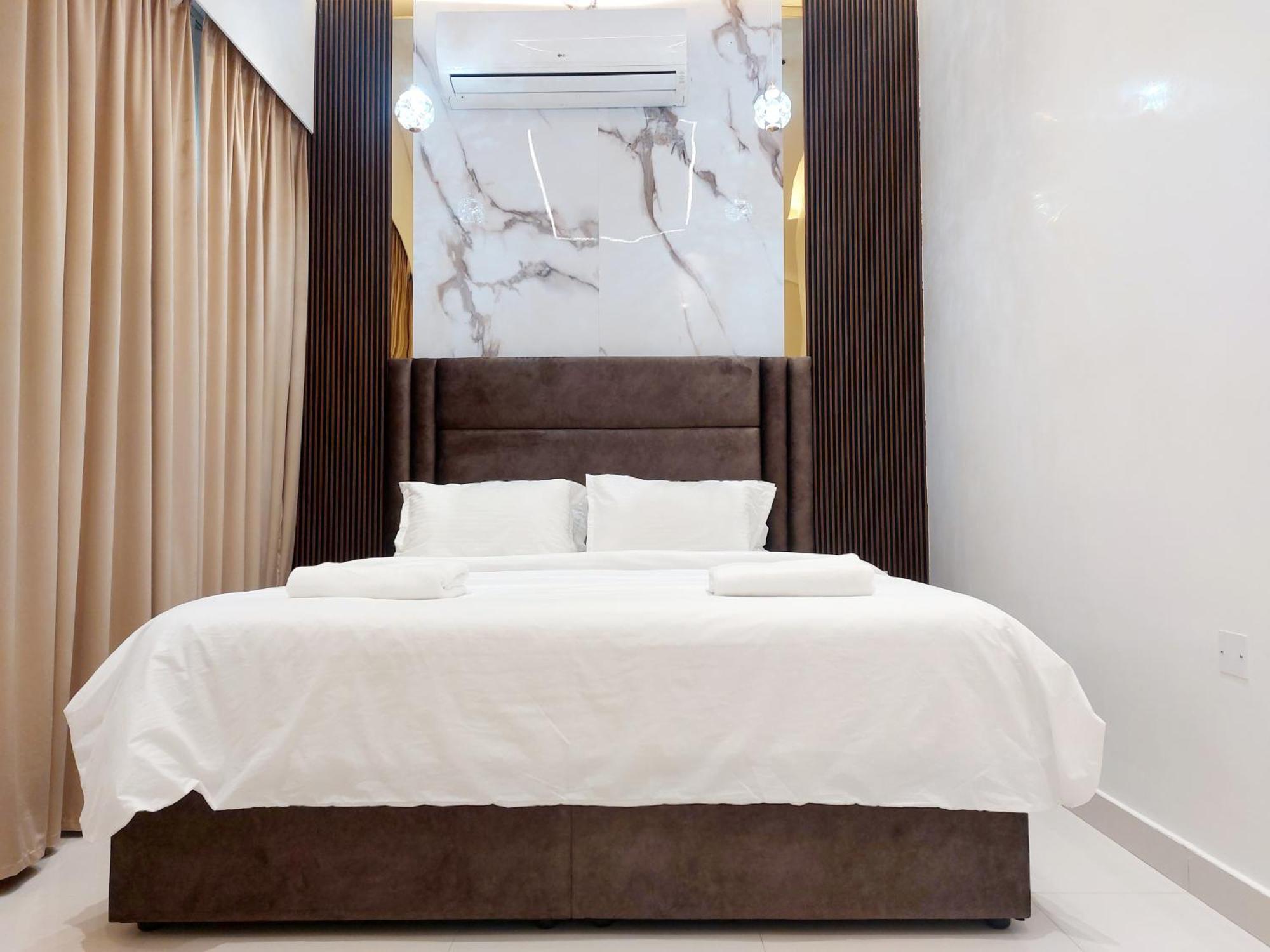Mabahj Garnatha Hotels Sohar Bagian luar foto