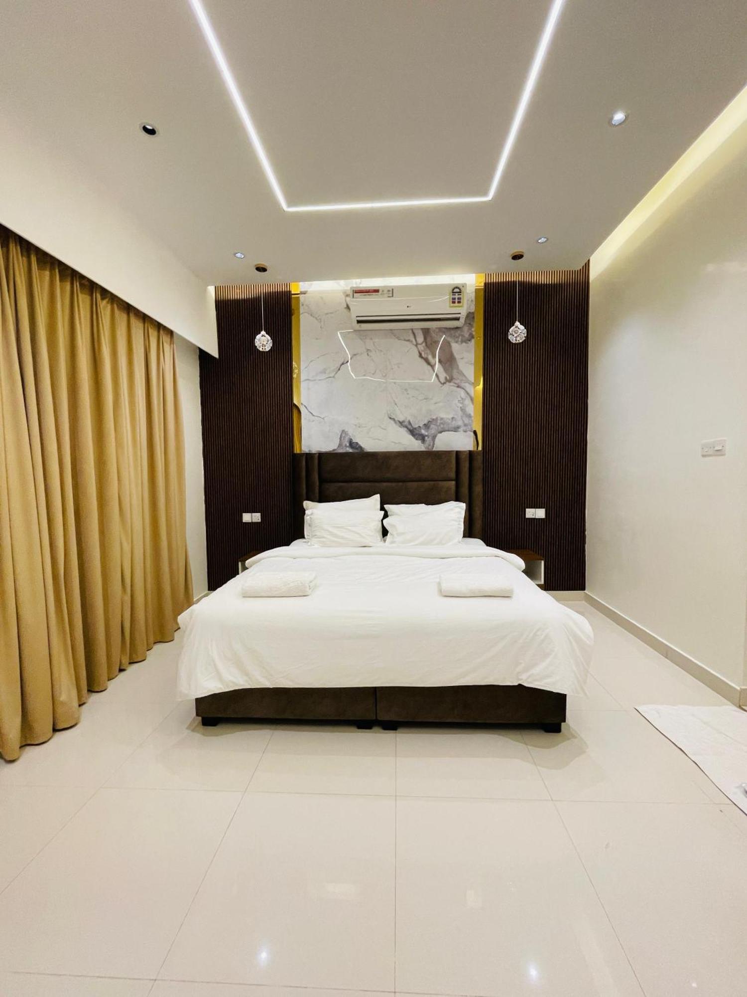 Mabahj Garnatha Hotels Sohar Bagian luar foto