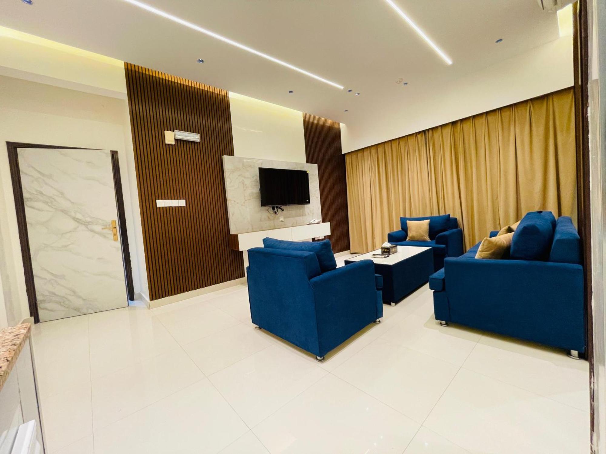 Mabahj Garnatha Hotels Sohar Bagian luar foto